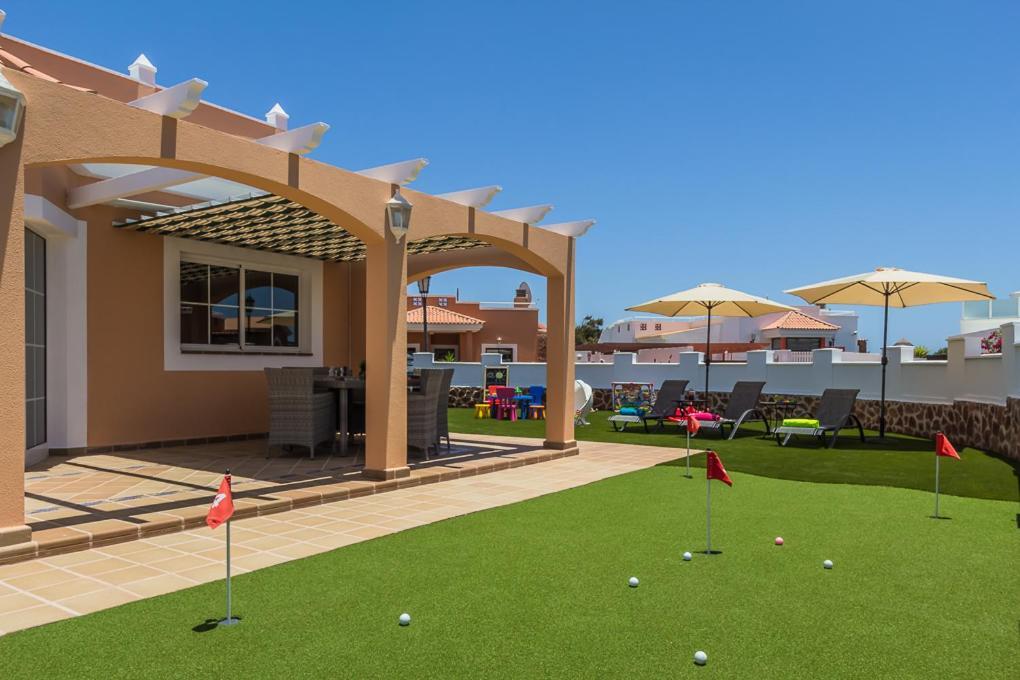 Perfect For Family Holidays With Private Pool, Near Beach And Golf- Villa Ashley Costa De Antigua Exterior photo